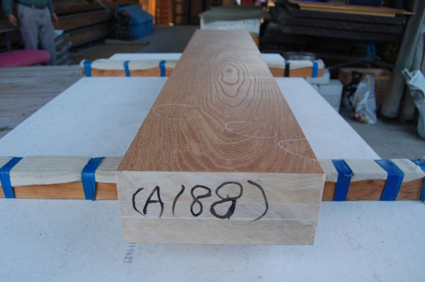 欅 ケヤキ 1370×236×102 新品 材木角材20年以上乾燥_画像3