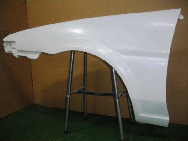Yahoo!オークション - 新品 AE86 トレノ 純正形状 FRP製フェンダー 左右...