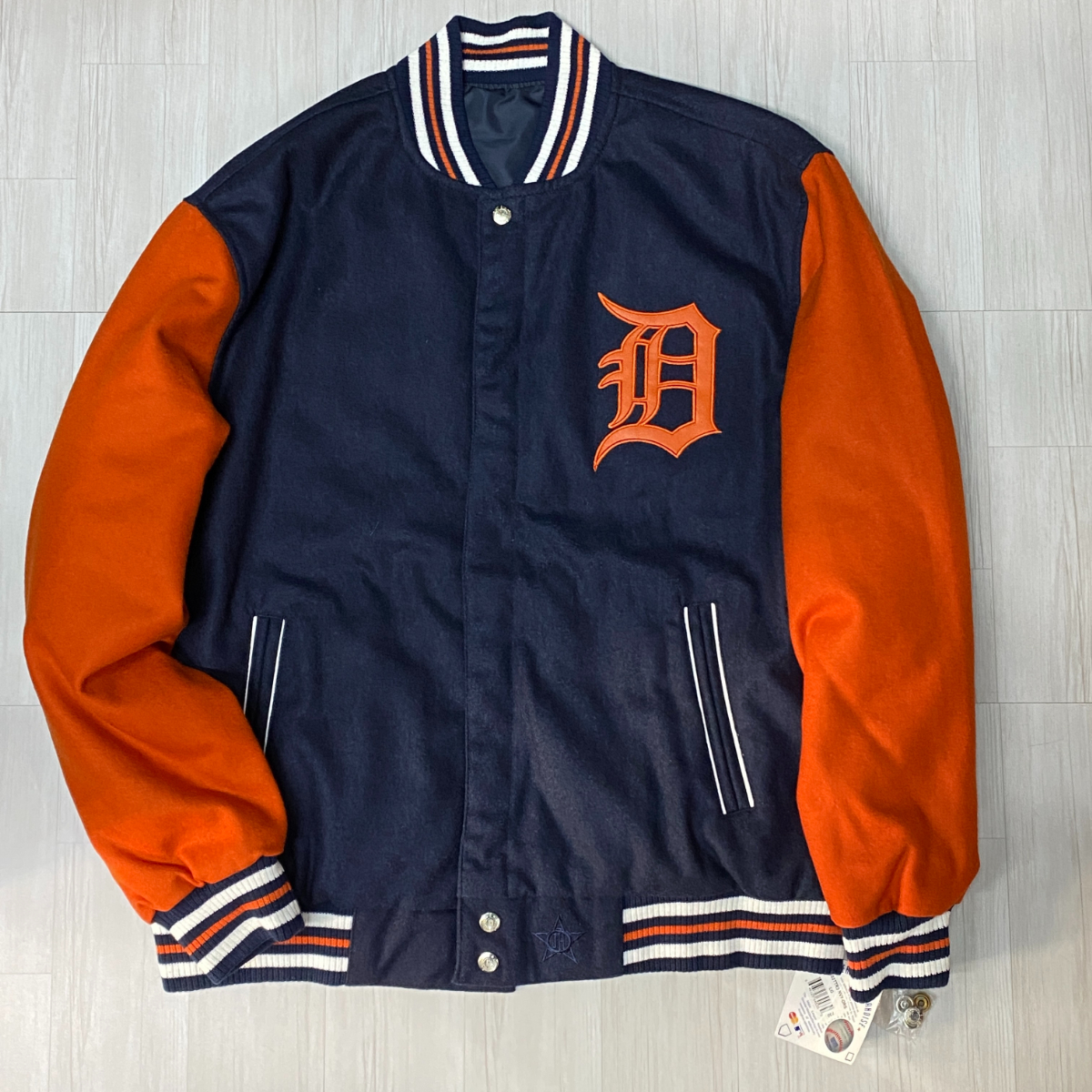 ラスト1 USA正規品 【L】 JHデザイン MLB デトロイト タイガース Tigers メジャーリーグ リバーシブル スタジャン 紺 オレンジ