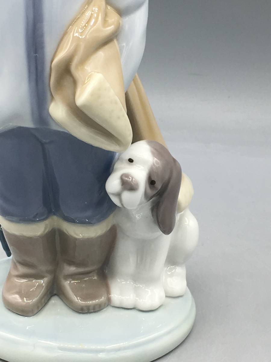 リヤドロ 寒い日 少年と犬 置物 フィギュリン 陶器 男の子 犬 陶器人形 