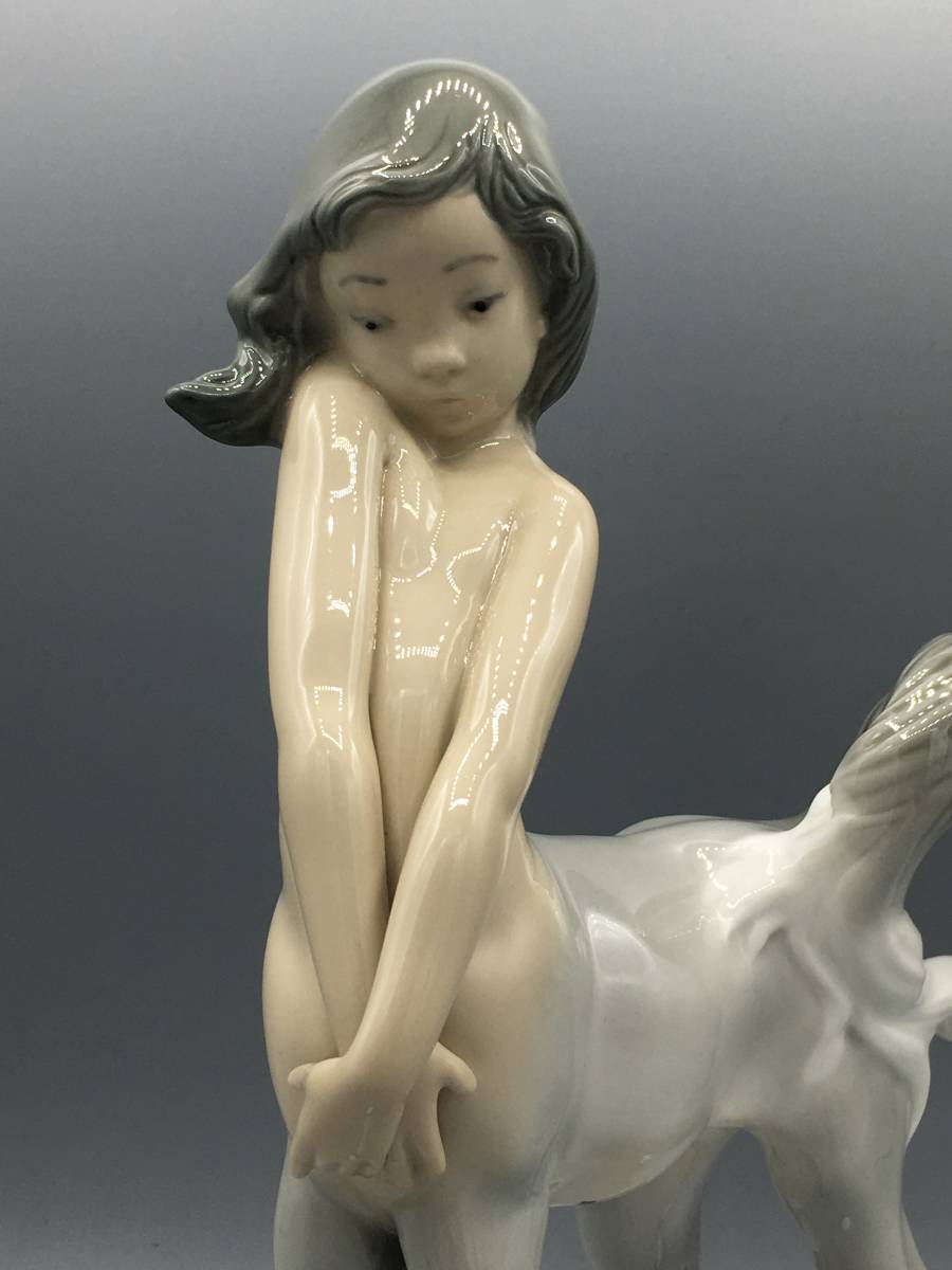 希少 箱付き リヤドロ LLADRO 陶器人形 ケンタウロス 女の子 半人半獣 centauro nia フィギュリン スペイン製 陶器 置物  リアドロ レア