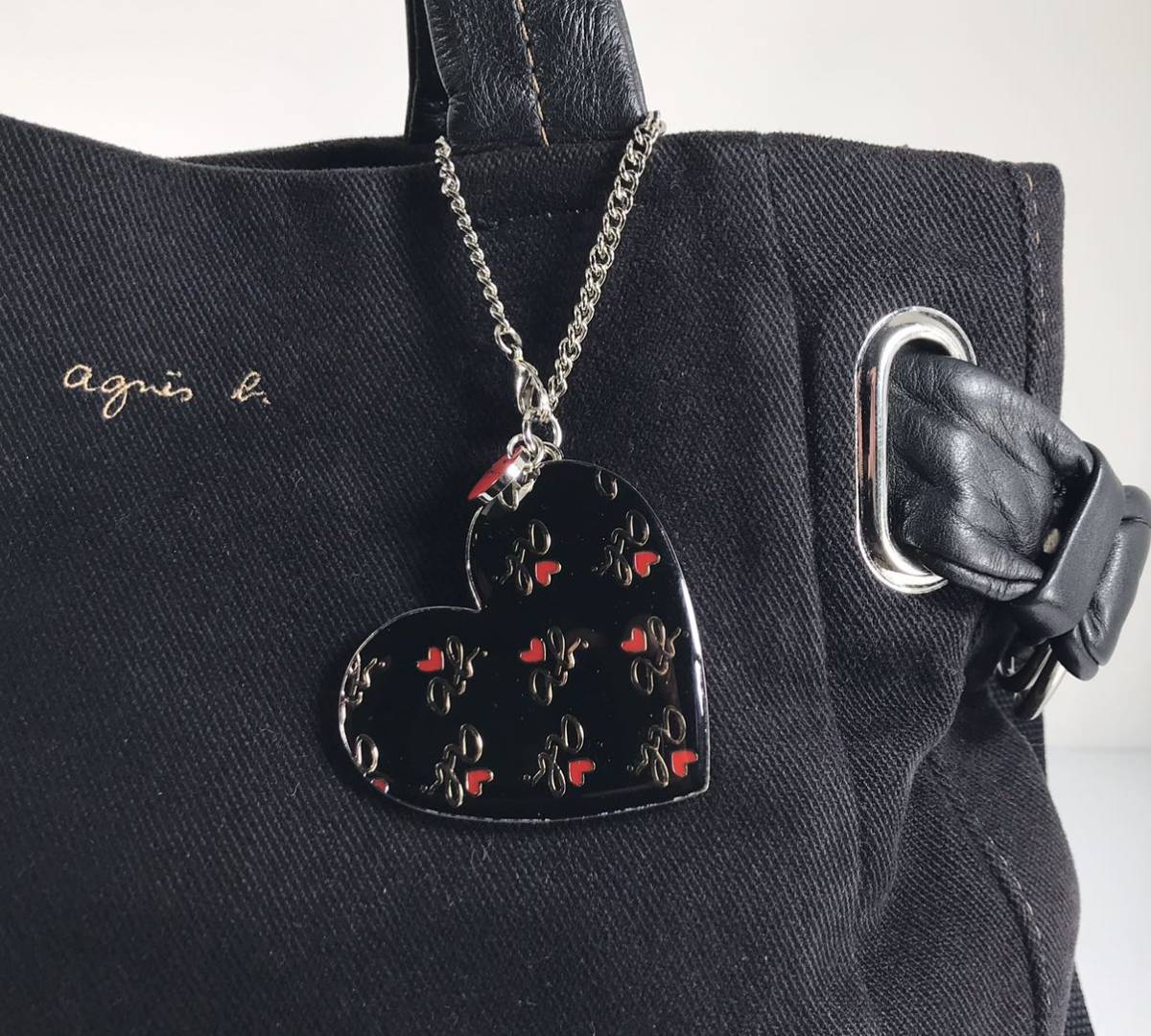 agnes b アニエス ベー 2WAY 可愛い レザー×織布 A4雑誌収納 ブラック トートショルダーバッグ ロゴチャーム付き R717(かばん、バッグ)|売買されたオークション情報、yahooの商品情報をアーカイブ公開 - オークファン(aucfan.com) agnes b アニエス ベー 2WAY 可愛い レザー×織布 A4雑誌収納 ブラック トートショルダーバッグ ロゴチャーム付き R717(かばん、バッグ)|売買されたオークション情報、yahooの商品情報をアーカイブ公開 - オークファン(aucfan.com)