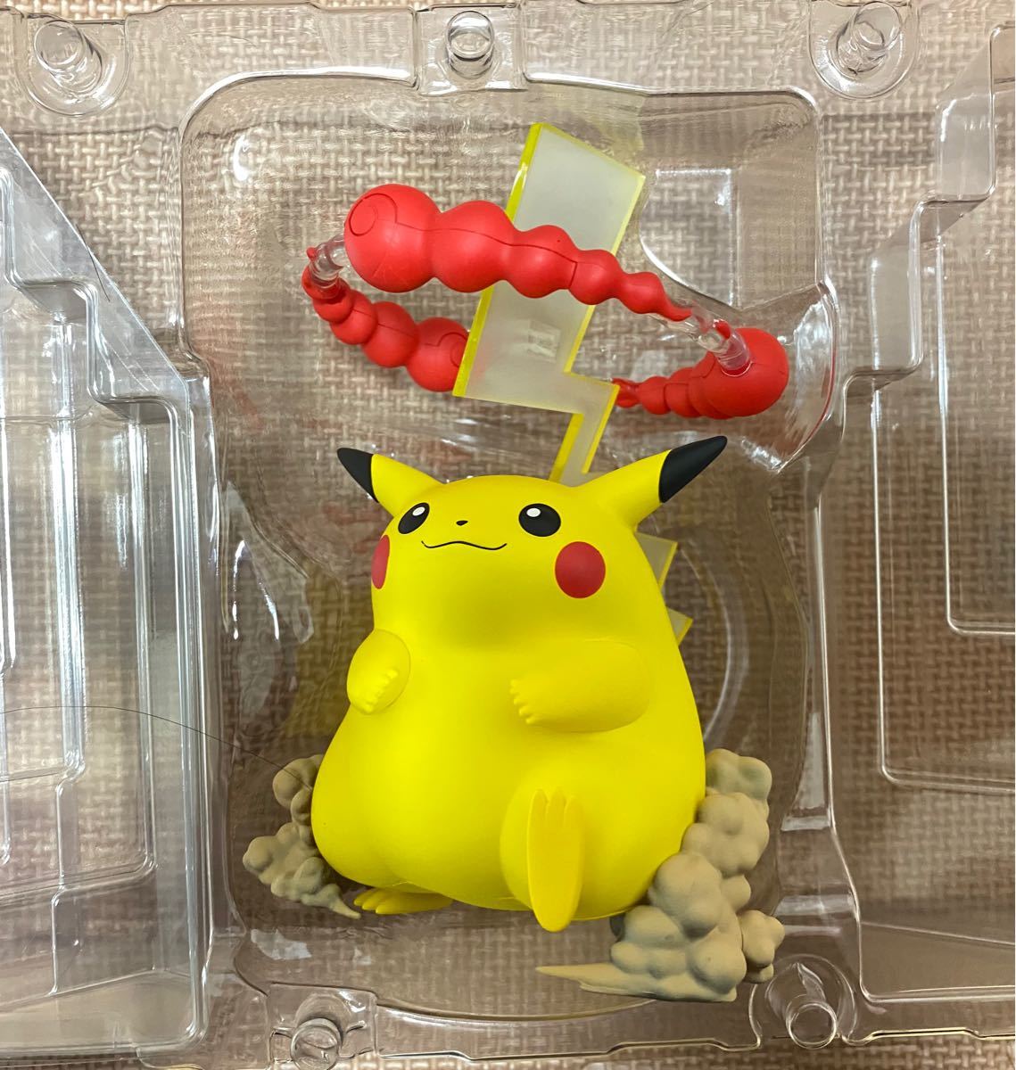 ポケモンカード celebrations ピカチュウ vmax フィギュア ポケモンカード celebrations ピカチュウ vmax フィギュア