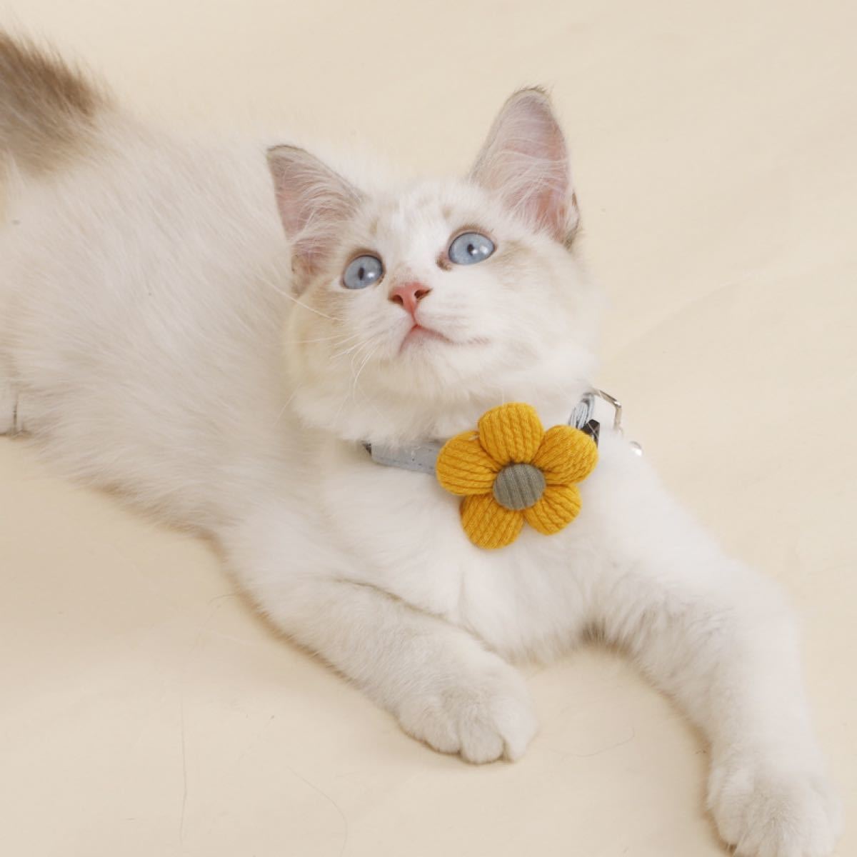 猫首輪　犬首輪 太陽花 ペットネックレス　鈴付き　可愛い首飾り 　お花首輪　イエロー