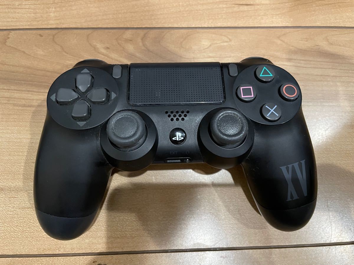 PlayStation4  FINAL FANTASY XVモデル　容量1TB コントローラー2個