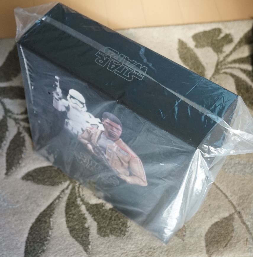 * unopened new goods / hot toys HOT TOYS Star Wars [ fins & First order Stormtrooper la Io to control version 2 body set ]