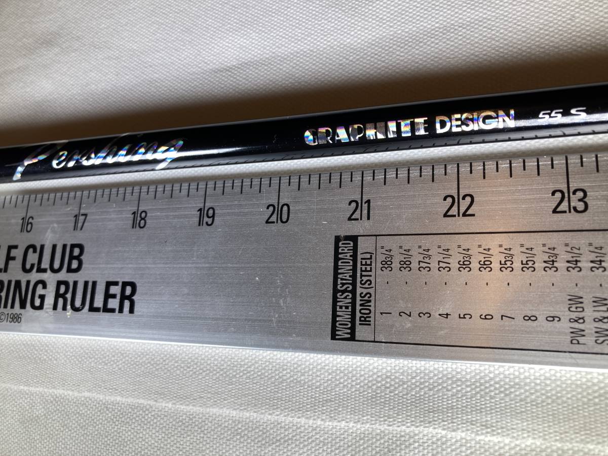 Graphite Rod 7/8" Diameter x 6" Long 