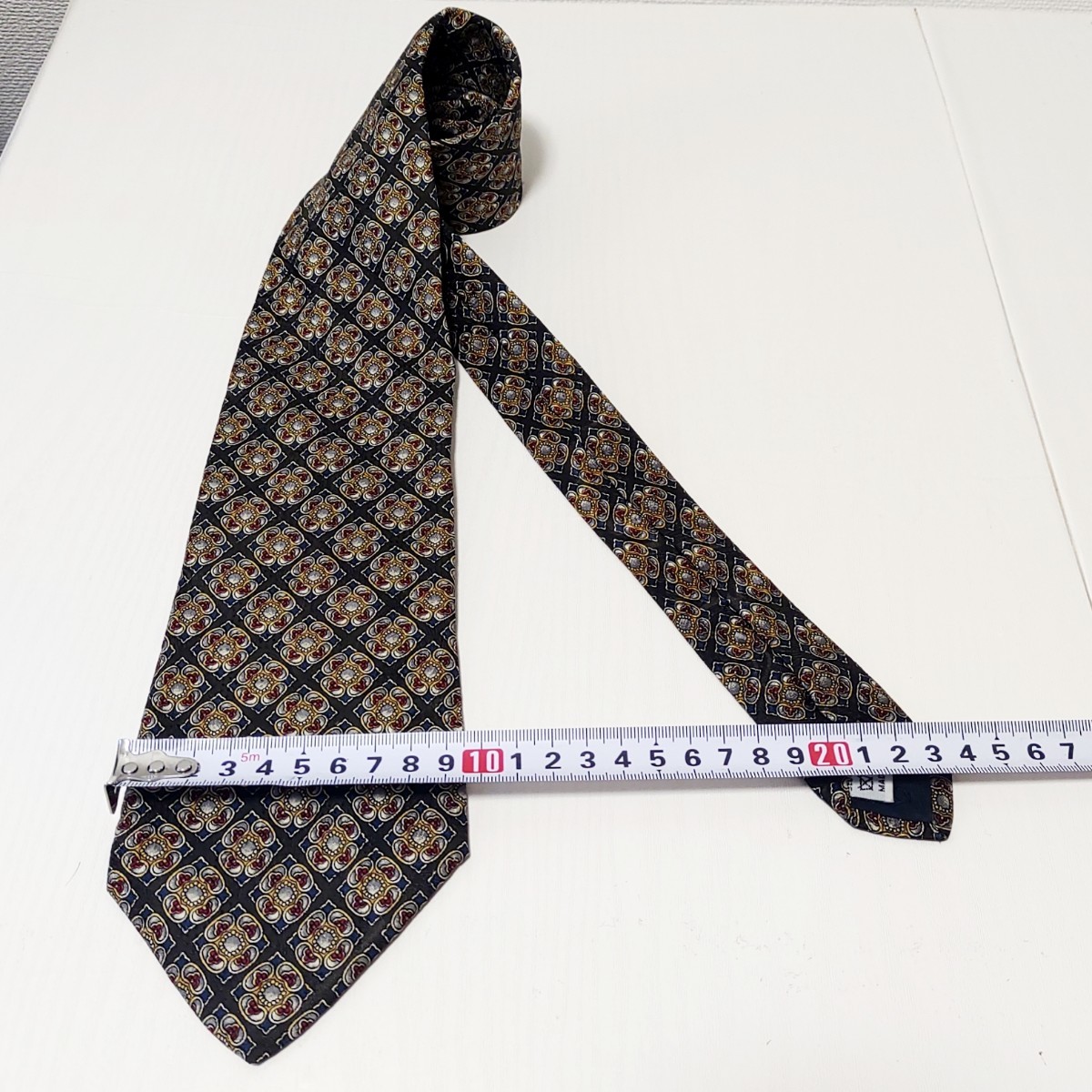 極美品 ヴァレンティノ ネクタイ ハイブランド 小紋柄 ビジネス 極美品 ヴァレンティノ ネクタイ ハイブランド 小紋柄 ビジネス