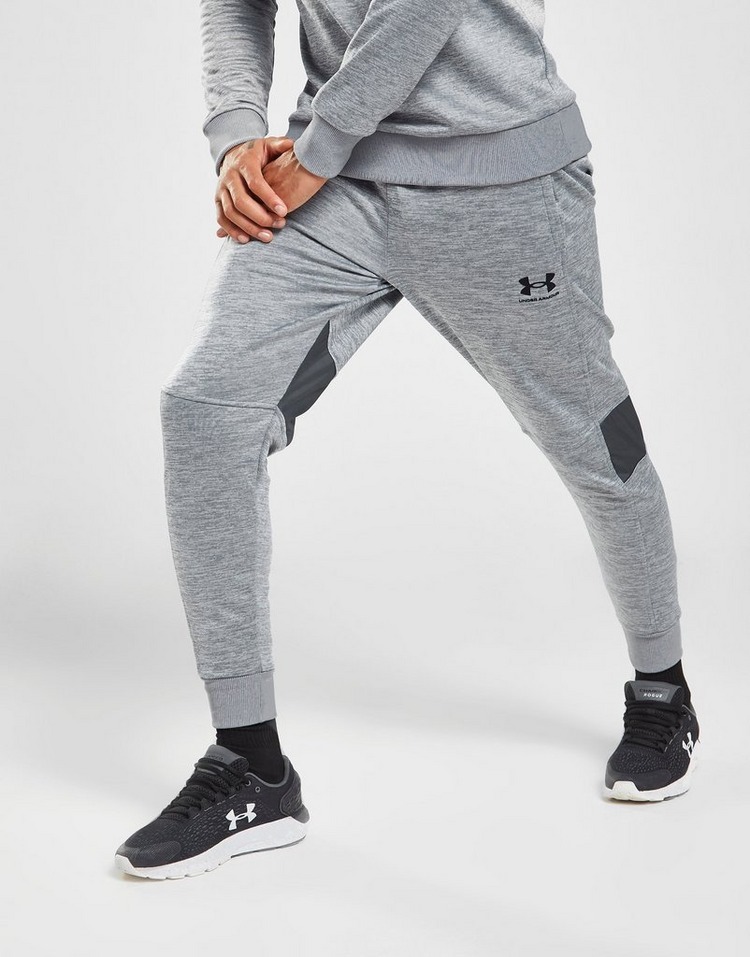 新品タグ付き Lサイズ 灰 海外限定 アンダーアーマー フリース ジョガーパンツ Under Armour UA Armour Fleece Track Pants