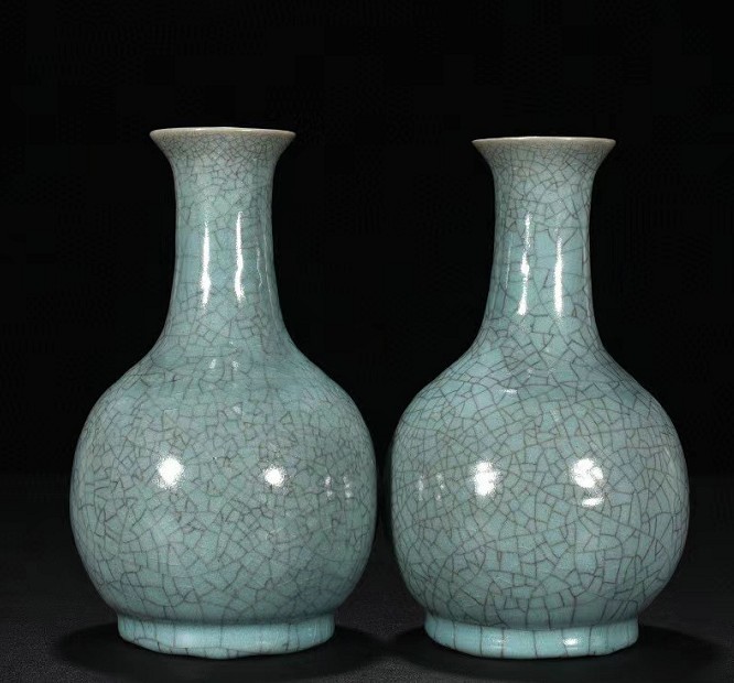多寶屋】BA452□古美術品!宋時代汝窯天青釉開片紋鵝頚瓶一対回流磁