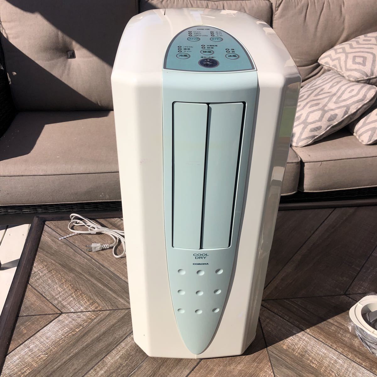 送料込み美品!コロナ 冷風衣類乾燥除湿機 CDM-106どこでもクーラー