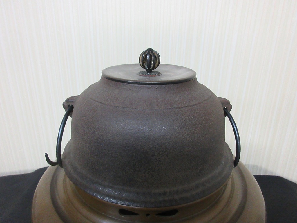 茶道具 朝鮮風炉(銅製）・茶釜(鉄製）・敷板・柄杓 未使用 セット 茶の湯-