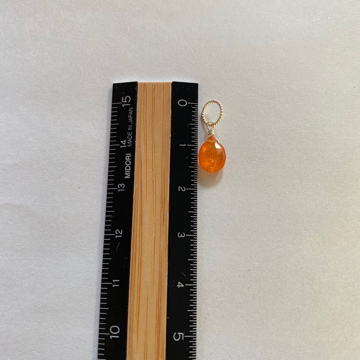 天然石 ペンダントトップ パーツ ビーズ オレンジ ガーネット＋SV925 石約8.5×幅約5.5mm Orange garnet charm gemstone 雫型 カット_画像4