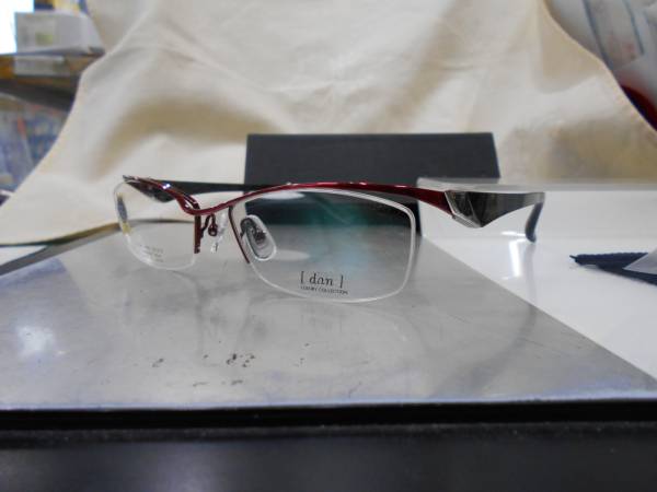 ドゥアン/COMPOSITEカーボンテンプル眼鏡フレームDUN-LC007-RD28_画像2