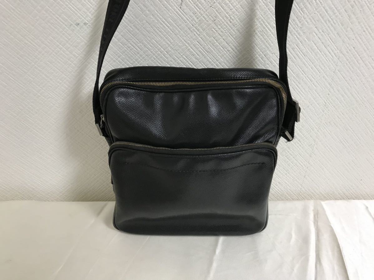 本物サルヴァトーレフェラガモFERRAGAMO本革レザーショルダーバッグ