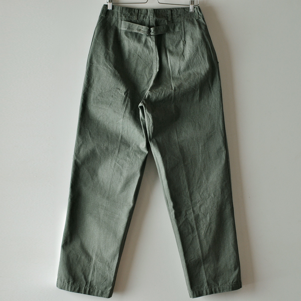 50s almost unused plizna- needle .sinchi back trousers pants green sphere insect color M / Vintage euro Sweden army . person tail pills 