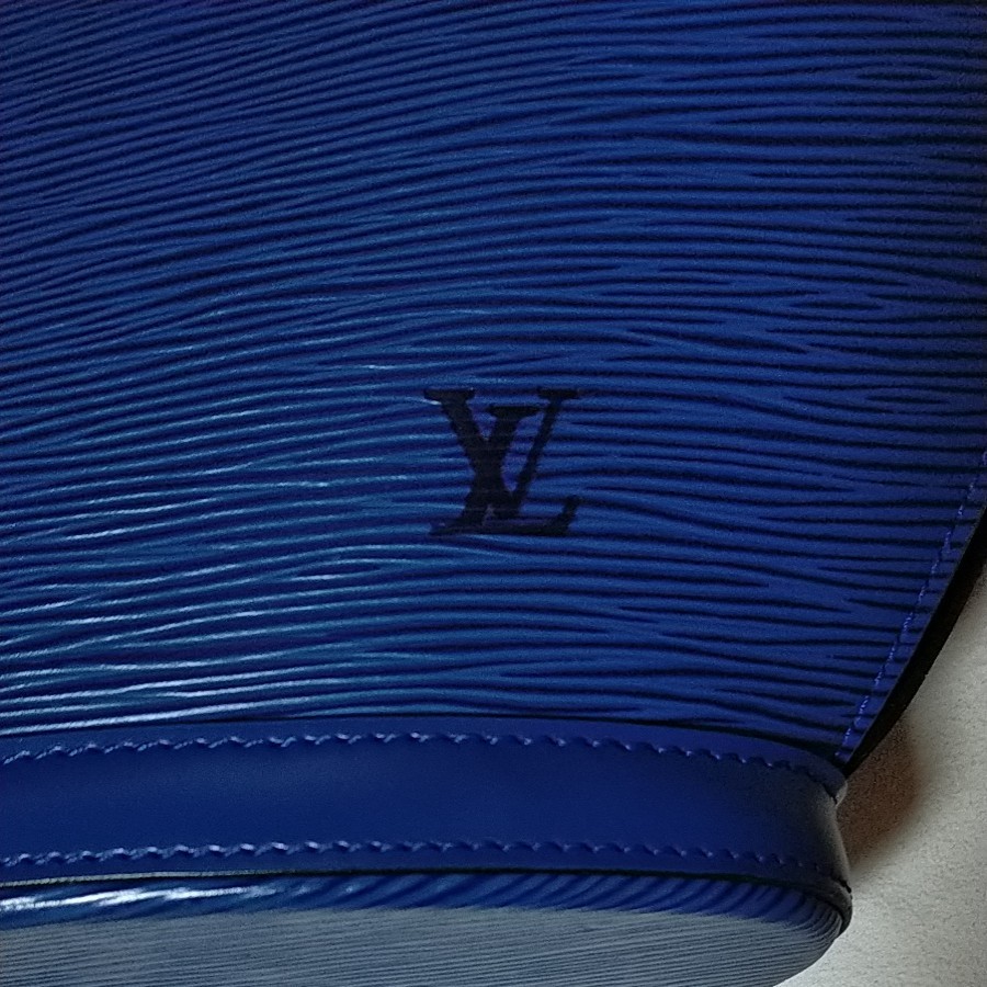 ルイヴィトン エピ バッグ LOUISVUITTON|Yahoo!フリマ(旧 ルイヴィトン エピ バッグ LOUISVUITTON|Yahoo!フリマ(旧