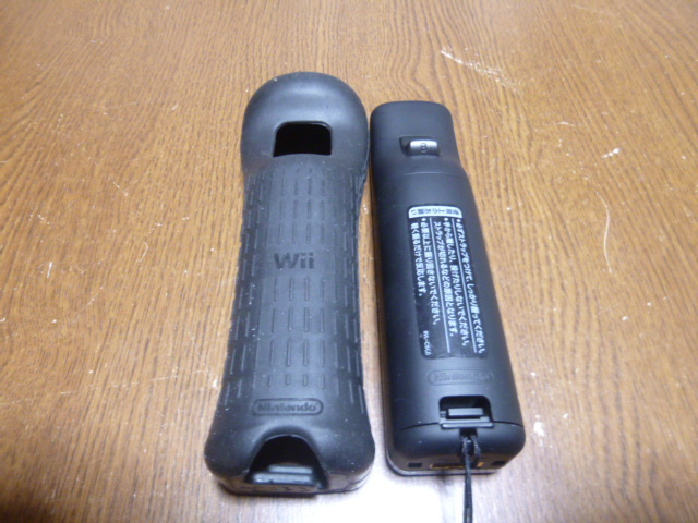 RSJ10【即日配送 送料無料 動作確認済】Wii リモコン モーションプラス　ジャケット ストラップ　セット　純正品　RVL-0036 黒　ブラック