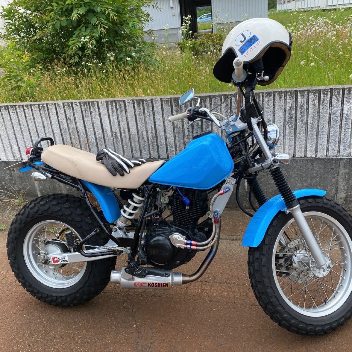 キムタクステッカー(TW200 SHOEI MASH2 ヘルメットJ バイク)木村拓哉