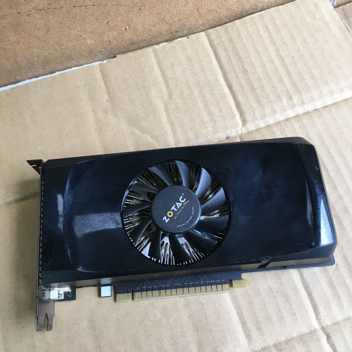 (h-14) ZOTAC GeForce GTS450 1GB 128BIT DDR5 PCI-Express グラフィックボード_画像1