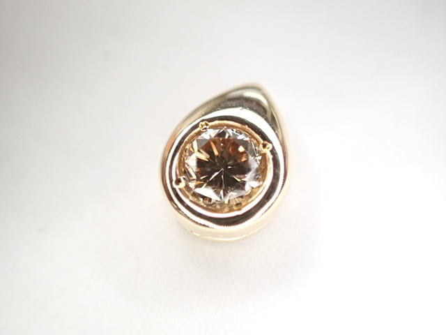 美品 K18 ブラウンダイヤ0.631ct デザイン ペンダントトップ