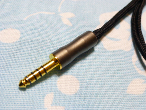 2.5mm4極 (メス) → 4.4mm5極 L字 膨らまし 変換ケーブル オーグ 2.5mm4極 (メス) → 4.4mm5極 L字 膨らまし 変換ケーブル オーグ