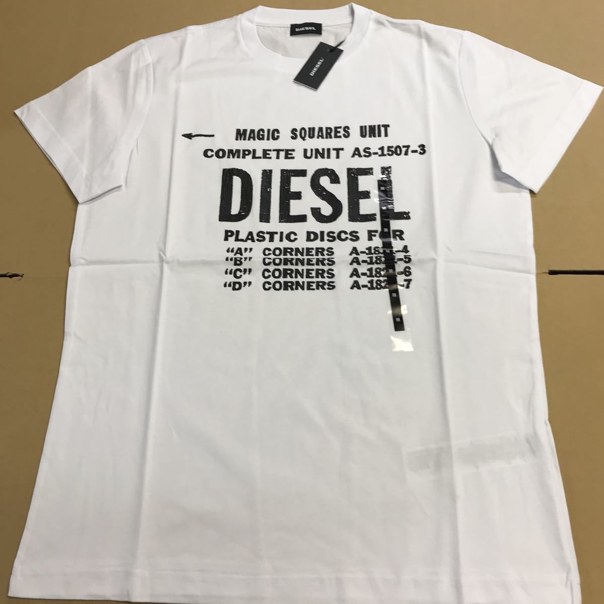 Yahoo!オークション   ディーゼル diesel Tシャツ 半袖 白 未使用 Mサ