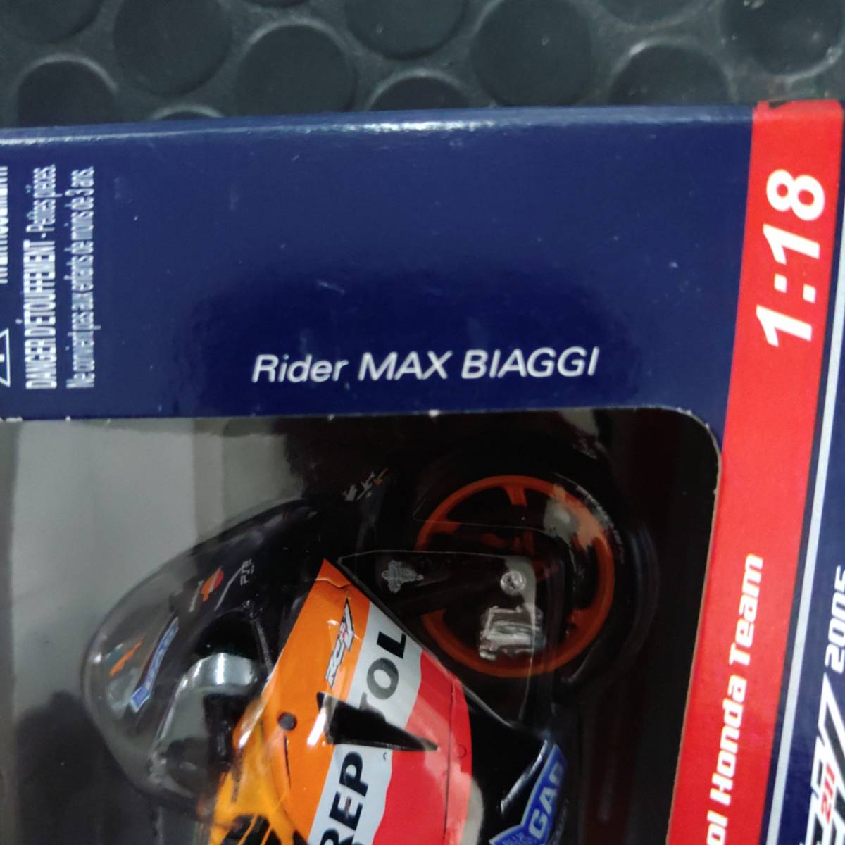ホンダ RC211V 2005 #3 マックス・ビアッジ (MAX BIAGGI