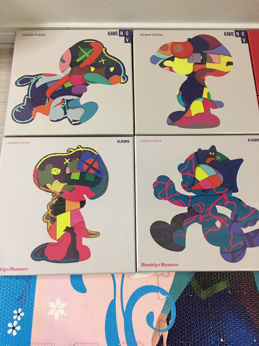 KAWS puzzle kawsパズル 1000p x 4種セットの画像1