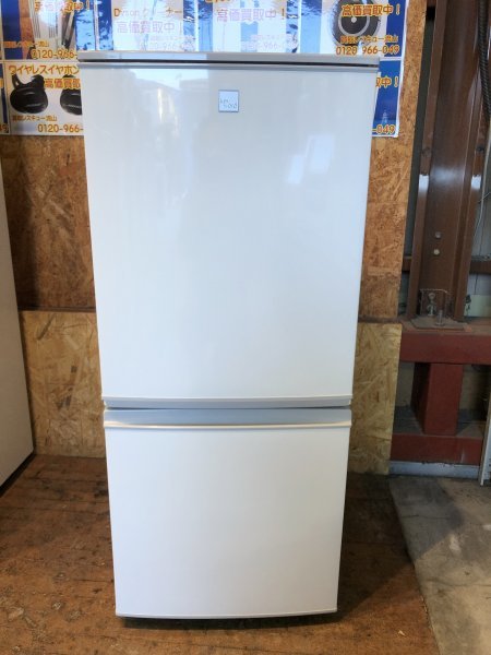 N 12-589 シャープ ノンフロン冷凍冷蔵庫 SJ-14E6-KW 2019年製 ...
