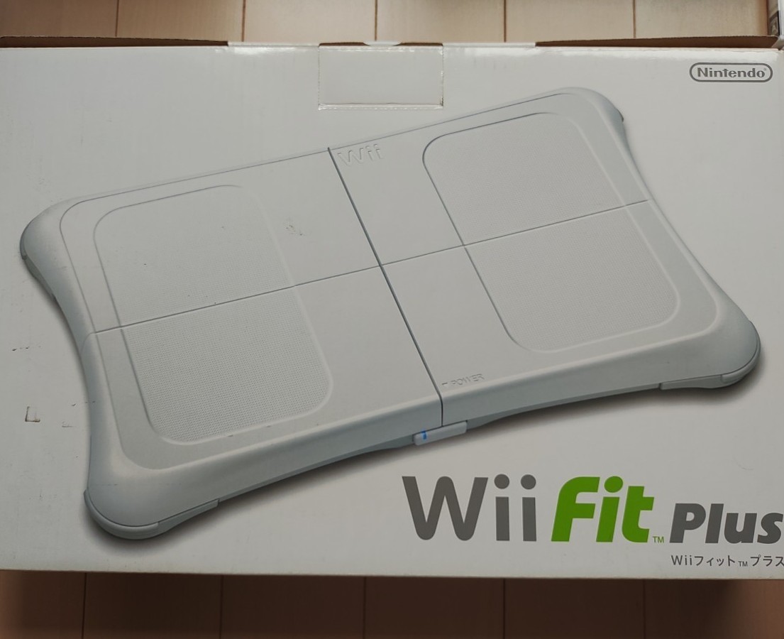 Wii Fit Plus バランスWiiボード シロ ソフト付き