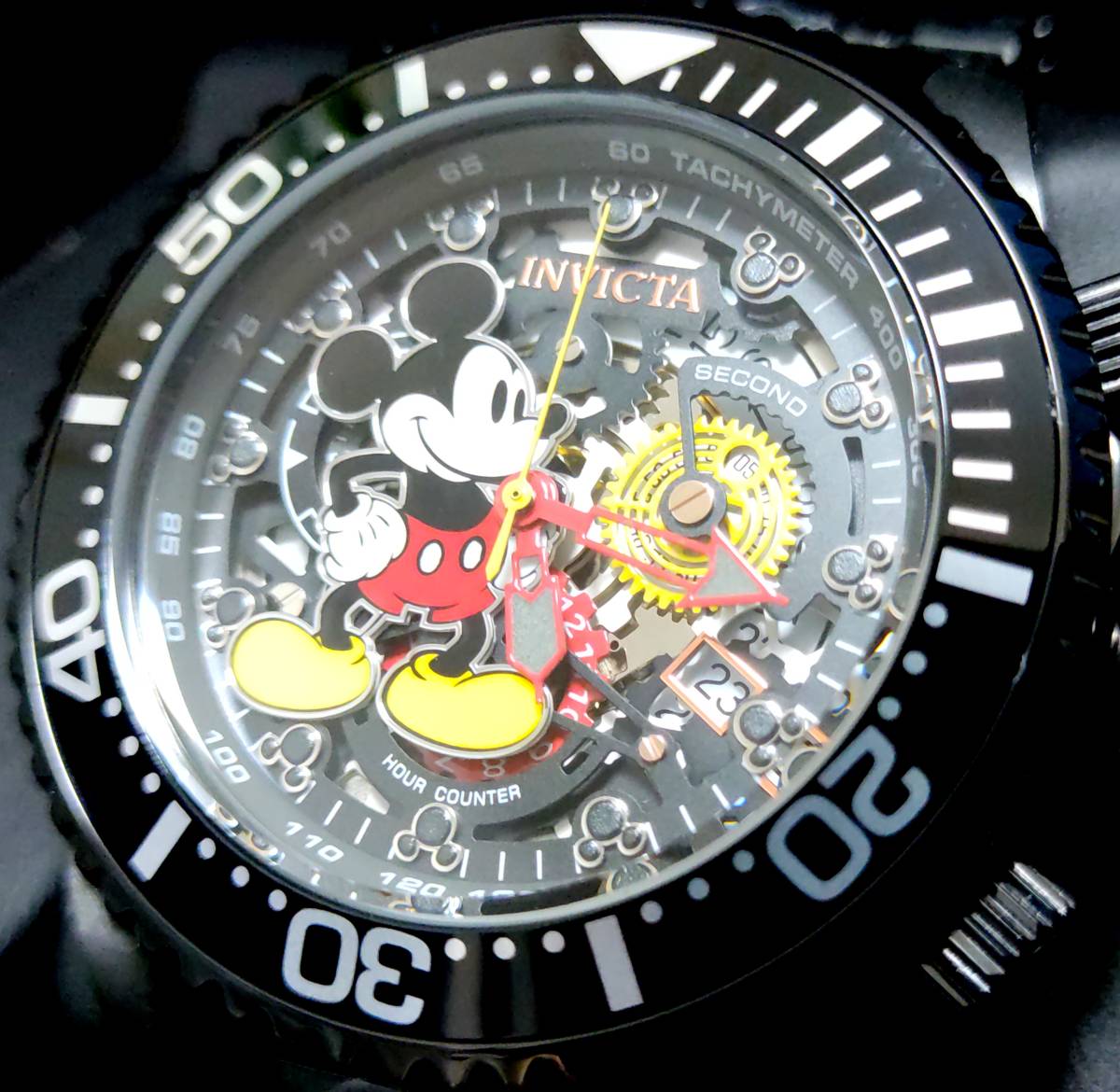 【新品】$1395 INVICTA インビクタ 高級腕時計 DISNEY ミッキー 公式コラボ グランドダイバー ブラック 世界限定3000個 激レア！
