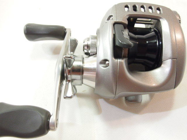 ダイワ チームダイワ Z TD-Z 105HL 左巻き ベイトリール (22220 ダイワ チームダイワ Z TD-Z 105HL 左巻き ベイトリール (22220