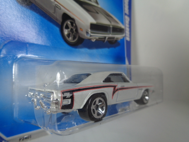 '69 DODGE CHARGER　◆　モパー　◆　MUSCLE MANIA　◆　ダッジ　チャージャー_画像4