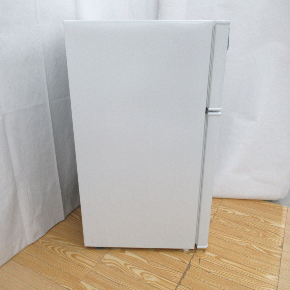 【店舗お渡し限定】Haier (ハイアール) 冷蔵庫 85L 直冷式 2ドア HJR-N85C 2020年製 ホワイト 一人暮らし 洗浄・除菌済み_画像4