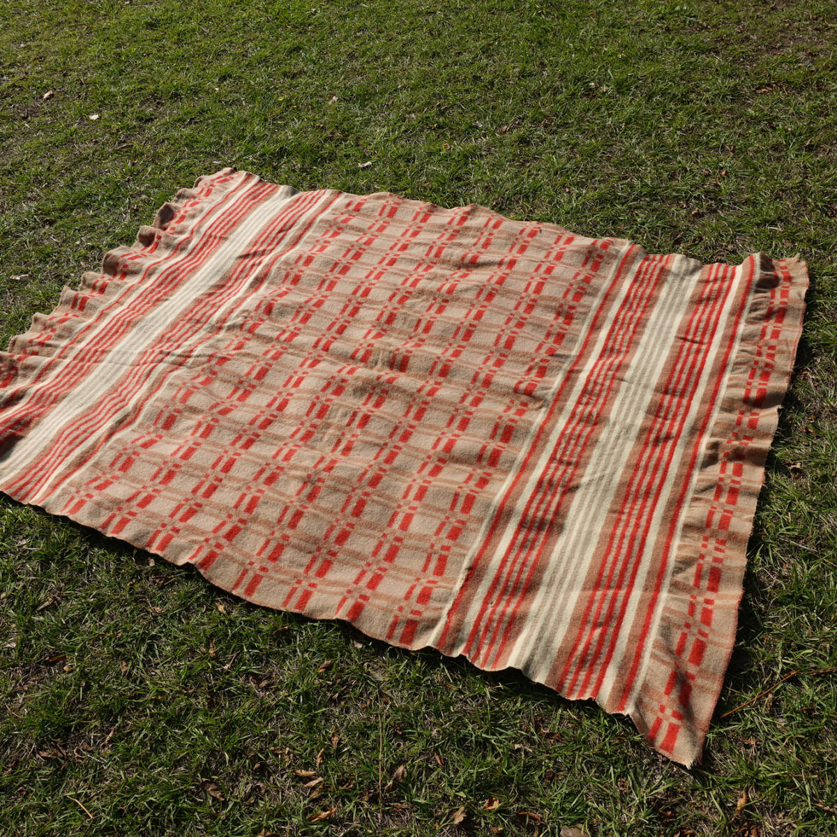  Vintage 1900s hose blanket Horse Blanket rug mat / antique 1900 period the first head camp picnic mountain li search g