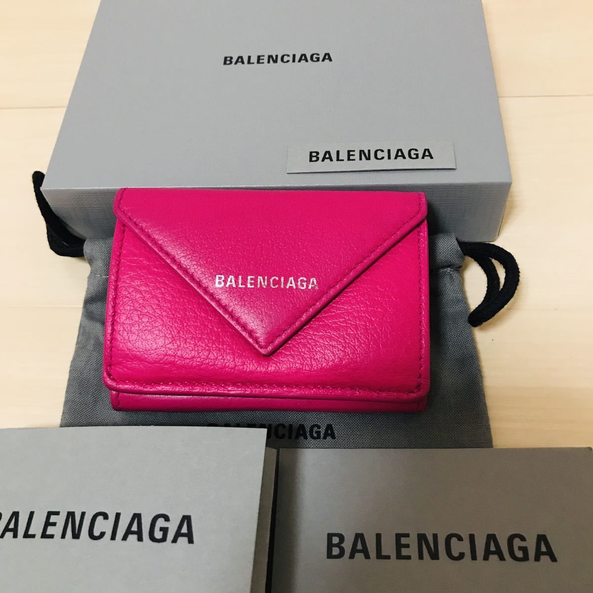 公式買蔵 美品 BALENCIAGA バレンシアガ ペーパーミニウォレット