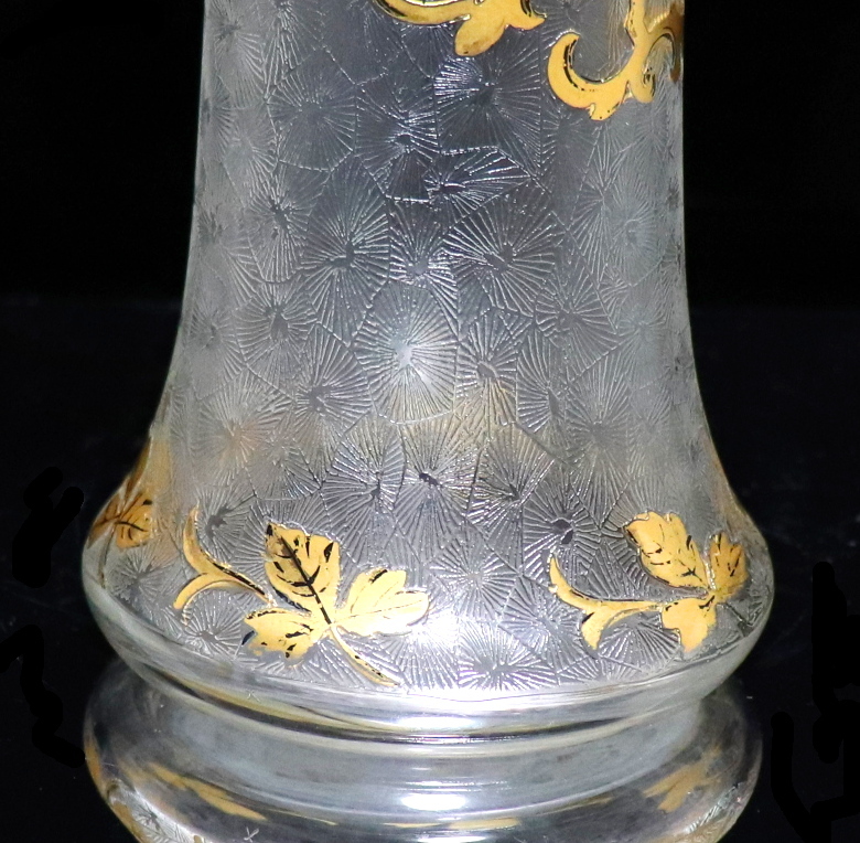 オールド・バカラ (BACCARAT) 1880年頃 金彩大型花瓶 グリフォン 百合