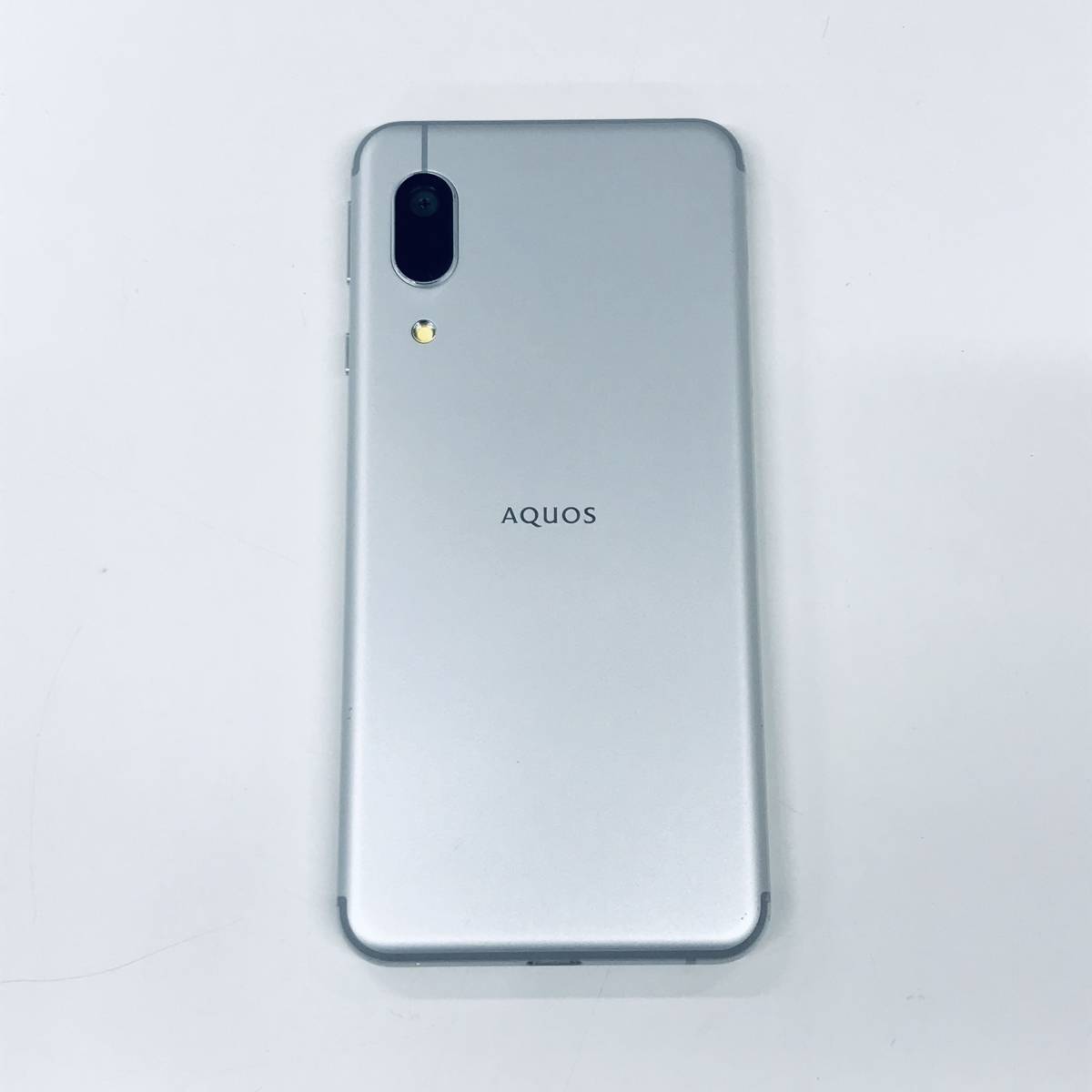 (79)FP039078【送料無料】SHARP/AQUOS/sense3 basic/907SH/SoftBank/シルバー/白ロム/Androidスマホ【中古品】_画像1