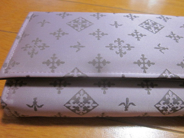 新品☆デイリーラシットのピンク　グレープ色の長財布☆_画像2