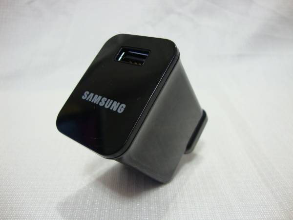 ◆即決有◆ NTT docomo SAMSUNG GalaxyTab用 5V/2A 純正充電器 USB ACアダプター SC01 /動作OK_画像1