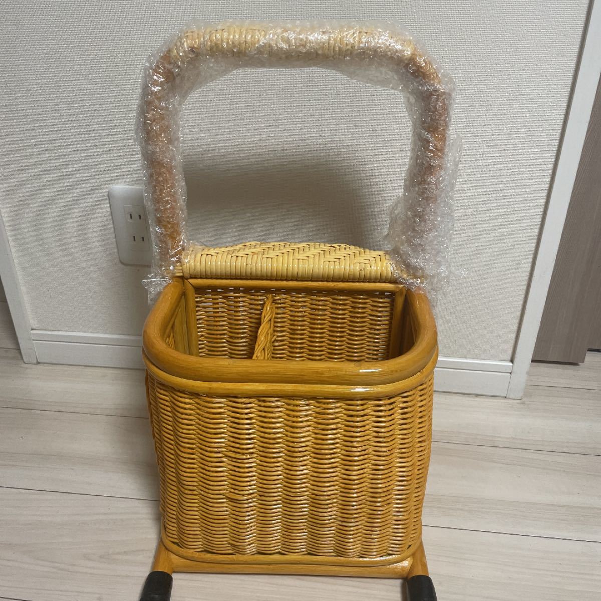 フランス製 新品未使用 ラタン 籐カゴ ショッピングカート | labiela.com