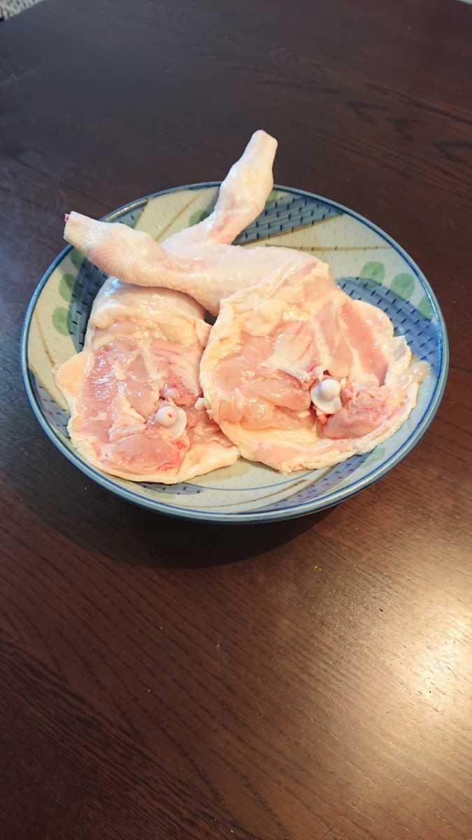 鳥取県大山どり骨付きモモ肉2本(1本300g-350g)_伝統の味大山どり