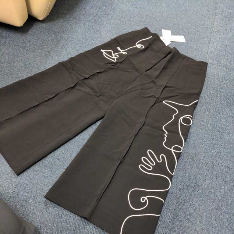 モスキーノクチュールパンツ未使用サイズ42 定価151800円税込み即決
