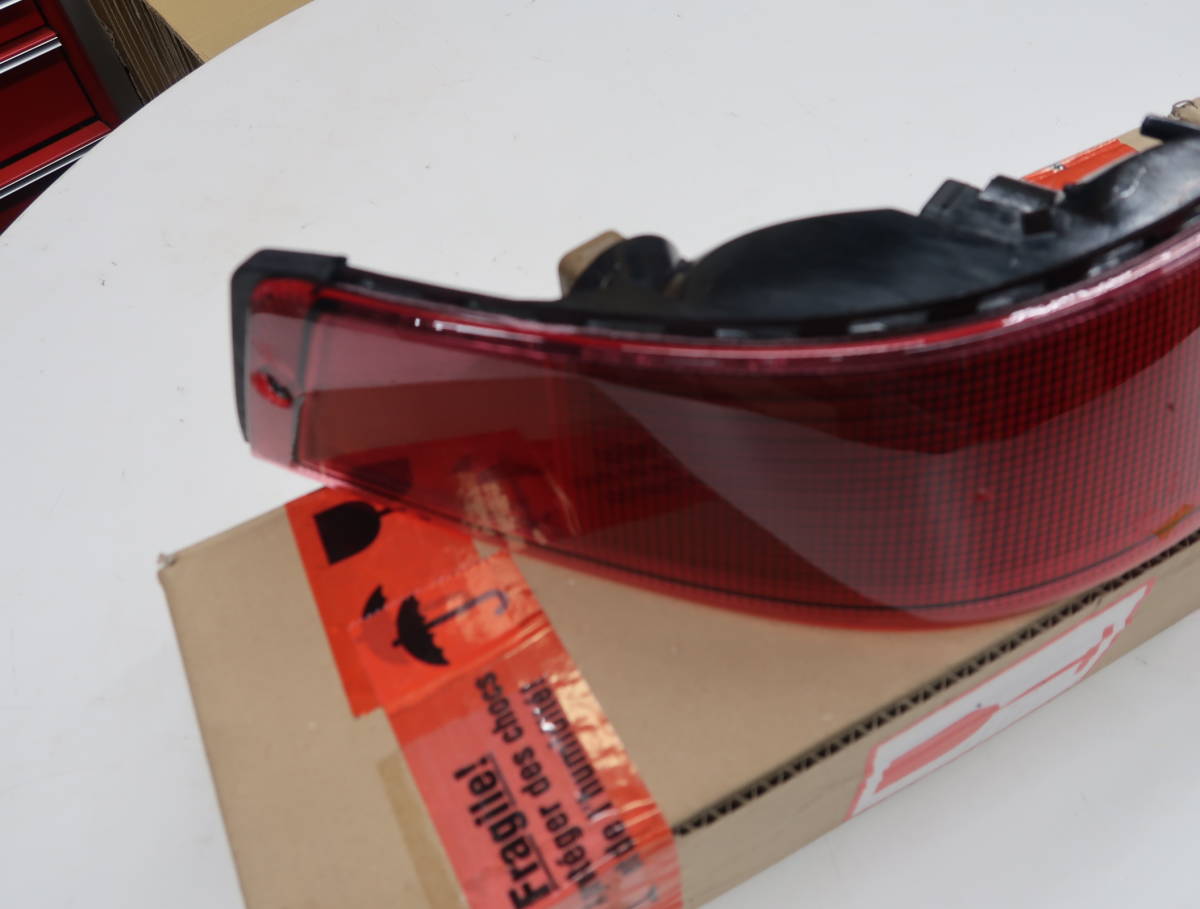  Porsche original 964 rear tail light left right unused 96463190702 96463190802 Carrera 2 turbo Carrera 4 RS CUP K1045 rare goods!!