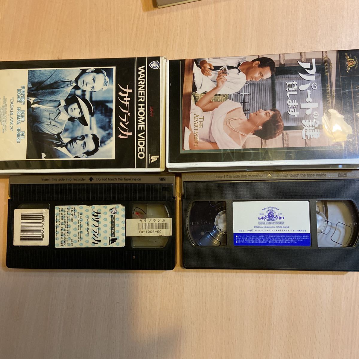  Hollywood classics movie 4 work set,VHS videotape, white black masterpiece, Casablanca, Anne ne. diary, apartment. key . does,.... .. liking, valuable 