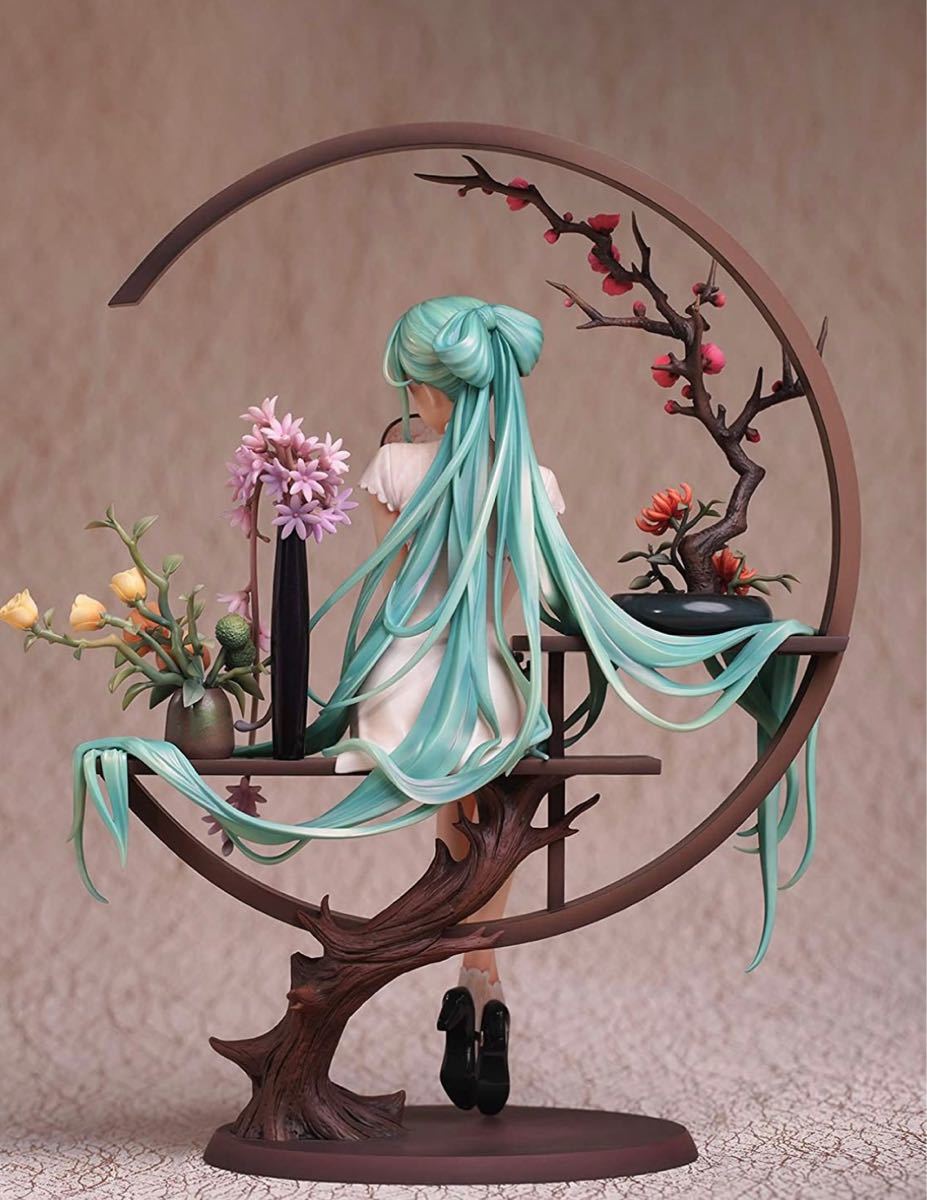 初音ミク 韶華Ver. 1/7スケール 塗装済みフィギュア www ...