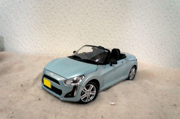 ダイハツ コペン ローブ 1/18 ミニカー COPEN ROBE 組み立てキット