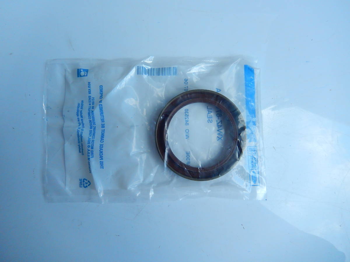 純正部品 oil seal クランクシャフト フロント オイル シール フォード FORD リンカーン ナビゲーター XW4Z-6700-AA LINCOLN マーキュリー_画像1