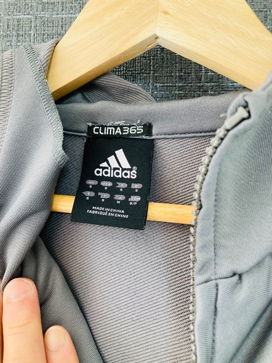 激安！オススメ！adidas！ジャージ！ adidasパーカー！美品！！